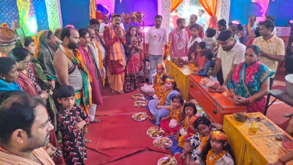 ମହାନବମୀ ଅବସରରେ ଗୋବିନ୍ଦତୋଳା ଦୁର୍ଗାପୂଜା ମଣ୍ଡପରେ ନବକୁମାରୀ ପୂଜା