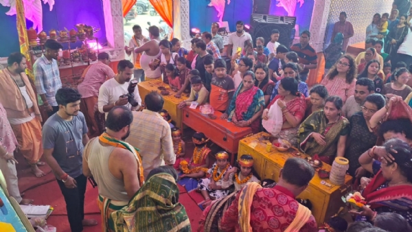 ମହାନବମୀ ଅବସରରେ ଗୋବିନ୍ଦତୋଳା ଦୁର୍ଗାପୂଜା ମଣ୍ଡପରେ ନବକୁମାରୀ ପୂଜା
