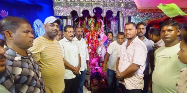 ବନ୍ତ ବଜାର ମା’ ଗଜଲକ୍ଷ୍ମୀଙ୍କ ପୂଜାମଣ୍ଡପ ବୁଲିଲେ ବିଧାୟକ ସଂଜୀବ ମଲ୍ଲିକ