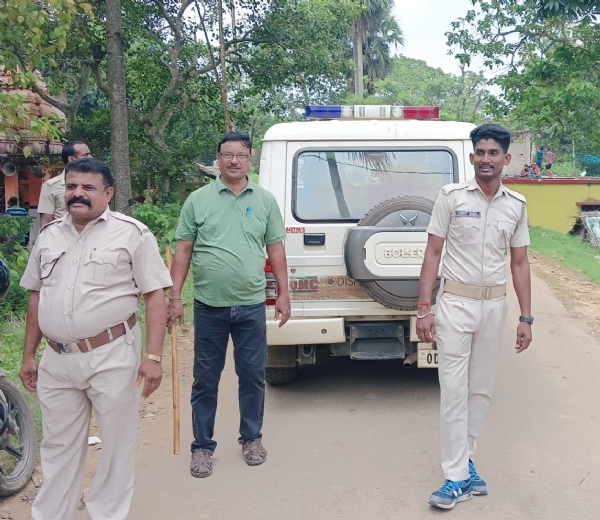 କଲେଜ ଛାତ୍ରୀଙ୍କୁ କମେଂଟ ମରାକୁ ନେଇ ଗଣ୍ଡଗୋଳ : ଥାନା ଏତଲା