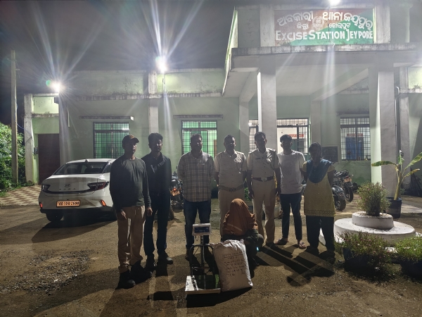 ଗଞ୍ଜେଇ ଚାଲାଣ ବେଳେ ଚଢାଉ, ଜଣେ ଗିରଫ