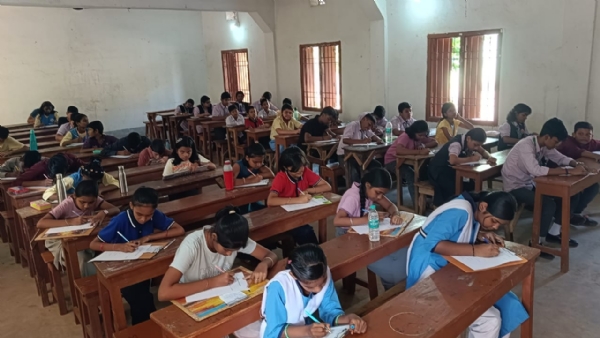 Gopabandhu Jayanti Abasarare Pratijogita