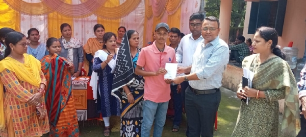 ରେଙ୍ଗାଲି ବ୍ଲକରେ ଜନ ଅଭିଯୋଗ ଶୁଣାଣି, ବିଭିନ୍ନ ପ୍ରକଳ୍ପର କାର୍ଯ୍ୟକୁ ତଦାରଖ କଲେ ଜିଲ୍ଲାପାଳ