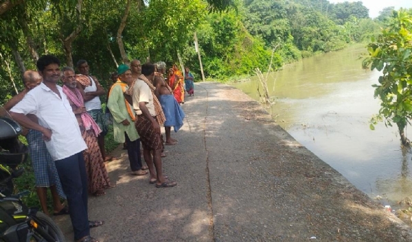 SALANDI NAI ANRE CHABISI PADA ROAD
