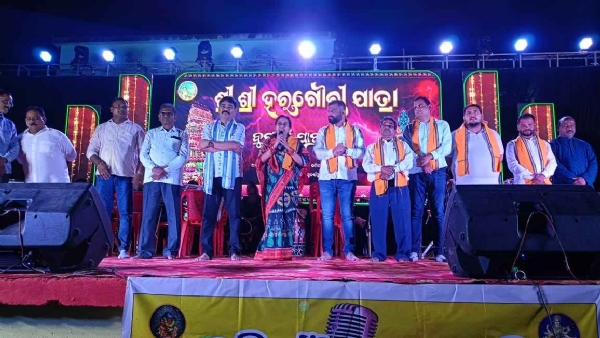 ହର ଗୌରୀ ଯାତ୍ରା ରେ ବୁଢୀମା ମନ୍ଦିର ରେ ଓ ସାଂସ୍କୃତିକ କାର୍ଯ୍ଯକ୍ରମ ରେ ଭକ୍ତ ଙ୍କ ପ୍ରବଳ ଭିଡ଼