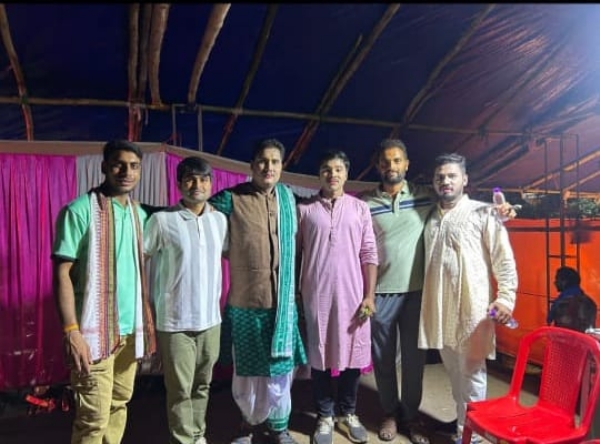 ସମୟରେ ଚକ୍ରରେ ପୁଅବୋହୁ ଭୁଲିଗଲେ ବୃଦ୍ଧ ପିତାମାତାଙ୍କୁ ଶ୍ରୀରାମଚନ୍ଦ୍ରପୁରରେ ୫ ହଜାର ଦର୍ଶକ ଦେଖିଲେ ନାଟକ