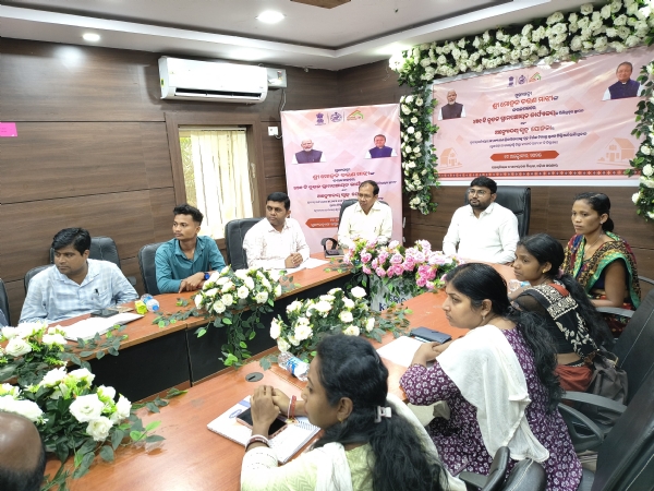 କୋରାପୁଟ ଜିଲ୍ଲାରେ  ୨୧୬୮ଜଣ ହିତାଧିକାରୀଙ୍କୁ ଅନ୍ତୋଦୟ ଯୋଜନାରେ ଗୃହ ନିର୍ମାଣ କରିବା ନିମନ୍ତେ ପ୍ରଥମ କିସ୍ତି ଅର୍ଥ ରାଶି ପ୍ରଦାନ