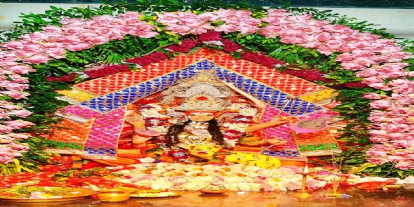 ଜଗଦ୍ଧାତ୍ରୀ ବେଶରେ ମା’ ଭଦ୍ରକାଳୀ