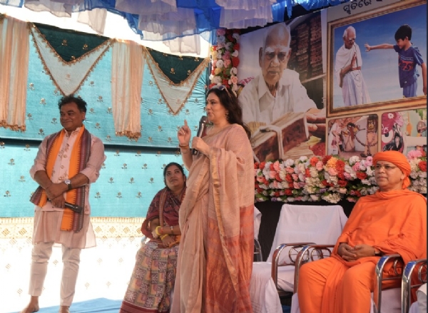 ପଣ୍ଡିତ ଟିକେଶ୍ୱର ଗୁରୁଙ୍କ ଦ୍ଵିତୀୟ ଶ୍ରାଦ୍ଧବାର୍ଷିକୀ ପାଳିତ : ରାମାୟଣ ର ସୀତା ଭୂମିକା ଅଭିନୀତ ଦୀପିକା ଯୋଗ ଦେଲେ ପଣ୍ଡିତ ଟିକେଶ୍ୱର ଗୁରୁଙ୍କ ଦ୍ଵିତୀୟ ଶ୍ରାଦ୍ଧବାର୍ଷିକୀ ପାଳିତ : ରାମାୟଣ ର ସୀତା ଭୂମିକା ଅଭିନୀତ ଦୀପିକା ଯୋଗ ଦେଲେ