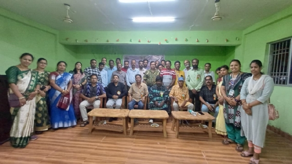 ତହଁକ କୁଟୁମ ର କୋସଲି କବିତା ଆସର ତହଁକ କୁଟୁମ ର କୋସଲି କବିତା ଆସର