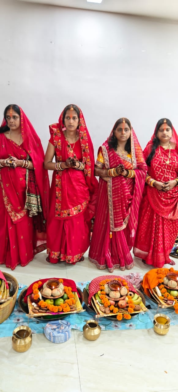 ବିହାରୀ ସମ୍ପ୍ରଦାୟ ର ସୂର୍ଯ୍ୟଙ୍କ ଉପାସନା ପାଇଁ ମହାନଛଟ ପର୍ବ ବଲାଙ୍ଗିର ରେ ପାଳିତ ବିହାରୀ ସମ୍ପ୍ରଦାୟ ର ସୂର୍ଯ୍ୟଙ୍କ ଉପାସନା ପାଇଁ ମହାନଛଟ ପର୍ବ ବଲାଙ୍ଗିର ରେ ପାଳିତ