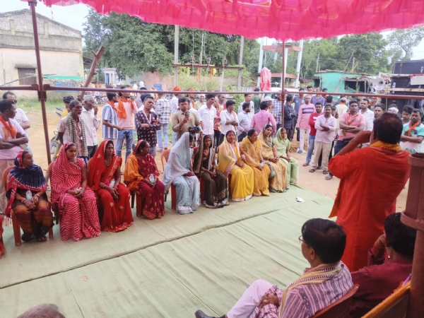 ନୁଆପଡା କୂଳିଆବନ୍ଧା ଗ୍ରାମରେ ବିଜେପିର ନିର୍ବାଚନୀ ସଭା ନୁଆପଡା କୂଳିଆବନ୍ଧା ଗ୍ରାମରେ ବିଜେପିର ନିର୍ବାଚନୀ ସଭା