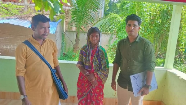 ଶିଶୁଙ୍କୁ ଆଳ କରି ଭିକ୍ଷାବୃତି କରିବାରେ ଲାଗୁନି ରୋକ : ଭିକ୍ଷାବୃତି ପାଇଁ ବଢିଲା ଝିଅକୁ ପରିବାର ଲୋକେ ଦେଉଛନ୍ତି ତାଲିମ