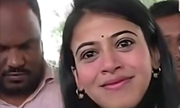 ନୁଆପଡାରେ ଉପାସନାଙ୍କ ଭୋଟ ପ୍ରଚାର ନୁଆପଡାରେ ଉପାସନାଙ୍କ ଭୋଟ ପ୍ରଚାର