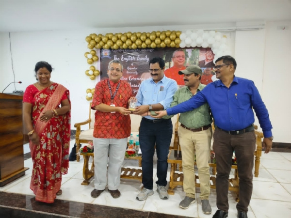 ଇଂରାଜୀ ବିଭାଗ ପ୍ରଫେସର ବିଘ୍ନେଶ ପ୍ରସାଦ ମିଶ୍ରଙ୍କୁ ଅବସରକାଳୀନ ସମ୍ବର୍ଦ୍ଧନା ଇଂରାଜୀ ବିଭାଗ ପ୍ରଫେସର ବିଘ୍ନେଶ ପ୍ରସାଦ ମିଶ୍ରଙ୍କୁ ଅବସରକାଳୀନ ସମ୍ବର୍ଦ୍ଧନା