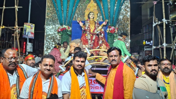 ଭସାଣି ଯାତ୍ରାରେ ବିଦାୟ ନେଲେ ମାଁ ଭୁବନେଶ୍ୱରୀ