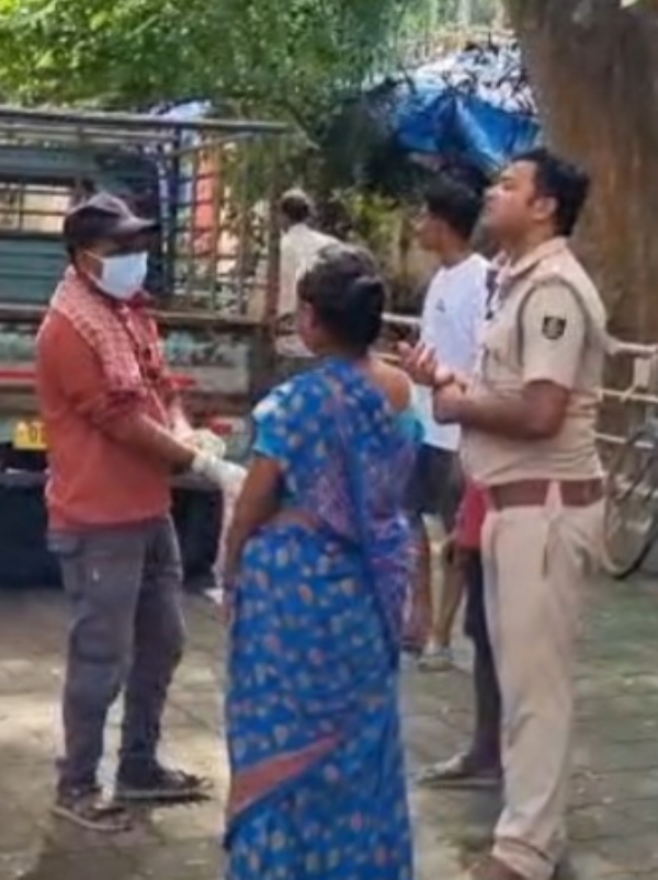 ଦୋକାନ ସମ୍ମୁଖରେ ବେଲୁନ୍ ବିକ୍ରି ଆରୋପରେ ବ୍ୟବସାୟୀଙ୍କୁ ପିଟିପିଟି ହତ୍ୟା, ଜଣେ ଗିରଫ