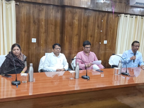 ବିଭିନ୍ନ ବିଭାଗର ସମୀକ୍ଷା କଲେ ବଲାଙ୍ଗିର ବିଧାୟକ କଳିକେଶ