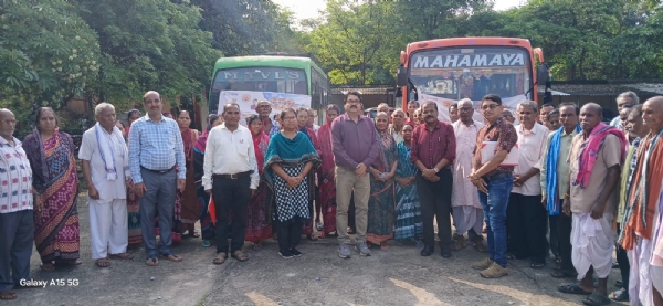 ଓଡ଼ିଶା ସରକାରଙ୍କ ବରିଷ୍ଠ ନାଗରିକ ତୀର୍ଥ ଯାତ୍ରା ଯୋଜନା ଆନୁକୁଲ୍ୟରେ  ସୁବର୍ଣ୍ଣପୁର ଜିଲ୍ଲାର ୫୦ ଜଣ ବରିଷ୍ଠ ନାଗରିକ ଓ ୦୨ (ଦୁଇ) ସହଯାତ ବା ସାଥୀ ଅଧିକାରୀଙ୍କ ଅଯୋଧ୍ୟା ଓ ବନାରସ ଯାତ୍ରା ପାଇଁ ଜିଲ୍ଲାପାଳ, ସୁବର୍ଣ୍ଣପୁର, ଡ଼ ନୃପରାଜ ସାହୁଙ୍କ ଦ୍ଵାରା ପତାକା ଦେଖାଇ ଯାତ୍ରା ଶୁଭାରମ୍ଭ ।