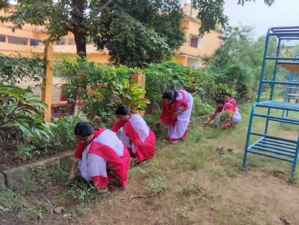 ସରସ୍ଵତୀ ଶିଶୁ ବିଦ୍ୟା ମନ୍ଦିର କଲେଜ ଛକ ବଲାଙ୍ଗୀର ଠାରେ ଗୋପବନ୍ଧୁ ଜୟନ୍ତୀ ପାଳନ