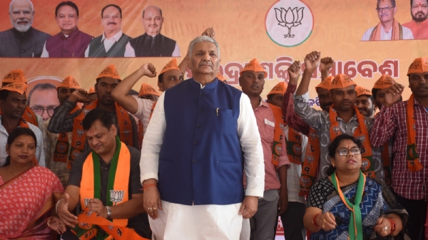 ବିଜେଡି ଛାଡି ବିଜେପିରେ ସାମିଲ ହେଲେ ବେଲଟୁକୁରି ପଞ୍ଚାୟତ ସଭାପତି ଓ ସମର୍ଥକ