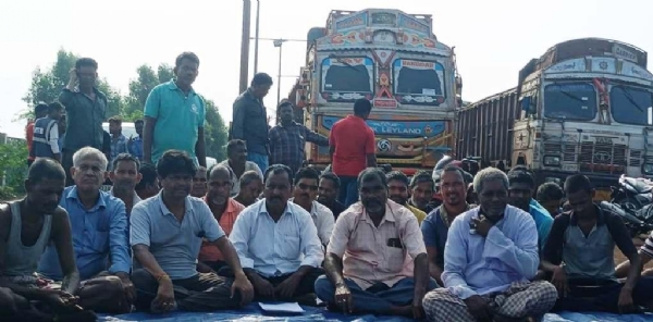 DHAMARA ADANI GATE RE DHARANA