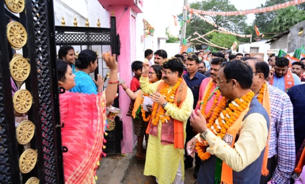 ଖରିଆର ରୋଡ଼ ଏନ୍ଏସିରେ ମନ୍ତ୍ରୀ କୃଷ୍ଣଚନ୍ଦ୍ର ପାତ୍ରଙ୍କ ତୋଫାନୀ ନିର୍ବାଚନୀ ପ୍ରଚାର