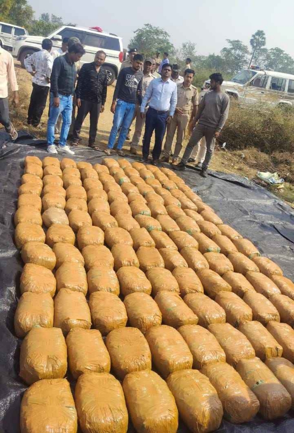 ୨.୫ କ୍ଵିଣ୍ଟାଲ ଗଞ୍ଜେଇ ସହ ବଲେରୋ ଜବତ; ୨ ଅଭିଯୁକ୍ତ ଗିରଫ