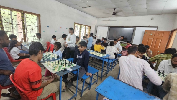 ଦୁଇଦିନିଆ ପଶ୍ଚିମ ଓଡ଼ିଶା ଚେସ୍ ଚାମ୍ପିୟନସିପ୍ବ , ଲାଙ୍ଗିରରେ ରଣଭୂମି ହେଲା ବିଦ୍ୟା ଓ ବୁଦ୍ଧିର ଖେଳ
