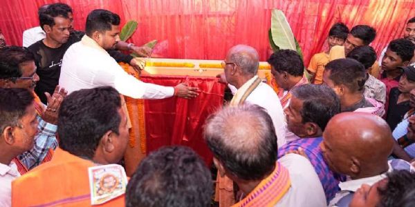 ଧାମନଗର ଅଂଚଳରେ ବିଭିନ୍ନ ରାସ୍ତା ଉନ୍ନତିକରଣ ପ୍ରକଳ୍ପର ଶୁଭ ଶିଳାନ୍ୟାସ କଲେ ମନ୍ତ୍ରୀ ସୂର୍ଯ୍ୟବଂଶୀ ସୁରଜ