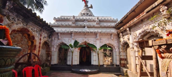 ଜରାଜୀର୍ଣ୍ଣ ଅବସ୍ଥାରେ ଅତୀତର ମୁକସାକ୍ଷୀ ମଦନ ମୋହନ ଜୀଉ ମନ୍ଦିର