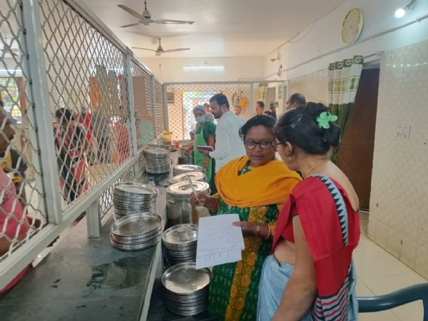 ଓଡ଼ିଶା ରାଜ୍ୟ ଖାଦ୍ୟ ଆୟୋଗ ସଦସ୍ୟ ଙ୍କ ତିନି ଦିନିଆ ବଲାଙ୍ଗିର ଗସ୍ତ