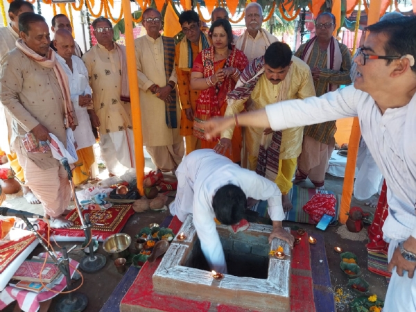 ସୁଡ଼ପଡ଼ା ସ୍ଥିତ ରାମଲାଲା ମନ୍ଦିର ରତ୍ନମୁଦ ରାମଲାଲା ଙ୍କ ମୂର୍ତ୍ତି ପ୍ରତିଷ୍ଠା ଯଜ୍ଞକର୍ମ ଆରମ୍ଭ କାର୍ଯ୍ୟକ୍ରମ ରେ ଜିଲ୍ଲା ବ୍ରାହ୍ମଣ ସମାଜ ଯୋଗଦେଲେ ସୁଡ଼ପଡ଼ା ସ୍ଥିତ ରାମଲାଲା ମନ୍ଦିର ରତ୍ନମୁଦ ରାମଲାଲା ଙ୍କ ମୂର୍ତ୍ତି ପ୍ରତିଷ୍ଠା ଯଜ୍ଞକର୍ମ ଆରମ୍ଭ କାର୍ଯ୍ୟକ୍ରମ ରେ ଜିଲ୍ଲା ବ୍ରାହ୍ମଣ ସମାଜ ଯୋଗଦେଲେ