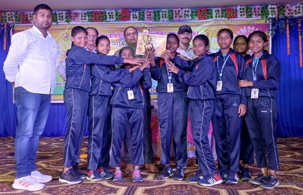 ଜ଼ିଲ୍ଲାସ୍ତରୀୟ ସର୍ଗୀଫୁଲରେ ଟିକିଲିପଡ଼ା ବାଳିକା ଉଚ୍ଚ ବିଦ୍ୟାଳୟର ସଫଳତା ଜ଼ିଲ୍ଲାସ୍ତରୀୟ ସର୍ଗୀଫୁଲରେ ଟିକିଲିପଡ଼ା ବାଳିକା ଉଚ୍ଚ ବିଦ୍ୟାଳୟର ସଫଳତା