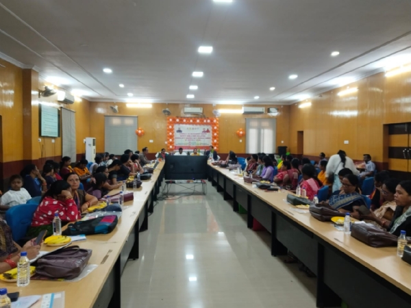 ବେଟି ବଚାଓ ବେଟି ପଢ଼ାଓ କାର୍ଯ୍ୟକ୍ରମ ଅଧିନରେ ସୁବର୍ଣ୍ଣପୁର ଠାରେ ଅନଲାଇନ ନିରାପତ୍ତା ବା ସୁରକ୍ଷା ଓ ସାଇବର ବୁଳିଙ୍ଗ ବା ସାଇବର ଉତ୍ପୀଡନ ଉପରେ ଜିଲ୍ଲା ସ୍ତରୀୟ କର୍ମଶାଳା ଅନୁଷ୍ଠିତ।