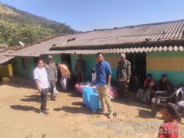 ତଳଗଞ୍ଜେଇପଦର ଗାଁ ରେ ଆନ୍ଧ୍ରର ସ୍ୱାସ୍ଥ୍ୟ ଟିମ। ବ୍ଲକ ପ୍ରଶାସନ ର ତାଗିଦ ପରେ ଫେରିଲେ। ତଳଗଞ୍ଜେଇପଦର ଗାଁ ରେ ଆନ୍ଧ୍ରର ସ୍ୱାସ୍ଥ୍ୟ ଟିମ। ବ୍ଲକ ପ୍ରଶାସନ ର ତାଗିଦ ପରେ ଫେରିଲେ।