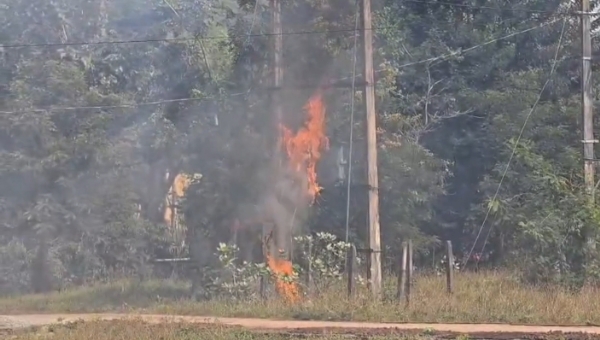 ହୁତୁହୁତୁ ହୋଇ ଜଳିଗଲା ବିଦ୍ୟୁତ୍ ଟ୍ରାନ୍ସଫର୍ମର ହୁତୁହୁତୁ ହୋଇ ଜଳିଗଲା ବିଦ୍ୟୁତ୍ ଟ୍ରାନ୍ସଫର୍ମର