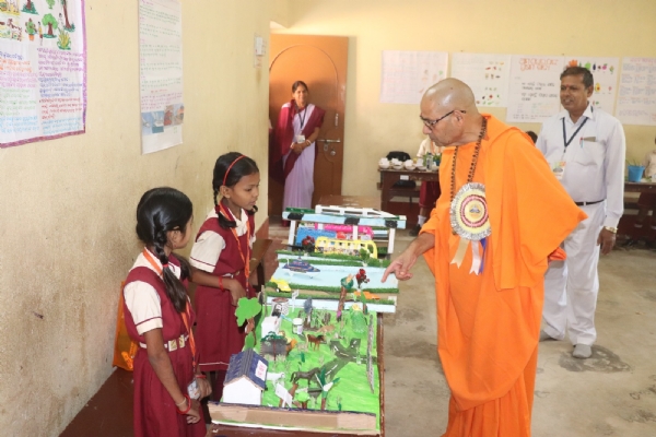 ବିଶ୍ବାତ୍ମ ବିଦ୍ୟା ମନ୍ଦିର, ବଲାଙ୍ଗୀରରେ ନବମ ଆନ୍ତଃ ବିଦ୍ୟାଳୟସ୍ତରୀୟ ବିଜ୍ଞାନ, କଳା ଏବଂ ହସ୍ତଶିଳ୍ପ ମେଳା ଉଦଯାପିତ ବିଶ୍ବାତ୍ମ ବିଦ୍ୟା ମନ୍ଦିର, ବଲାଙ୍ଗୀରରେ ନବମ ଆନ୍ତଃ ବିଦ୍ୟାଳୟସ୍ତରୀୟ ବିଜ୍ଞାନ, କଳା ଏବଂ ହସ୍ତଶିଳ୍ପ ମେଳା ଉଦଯାପିତ