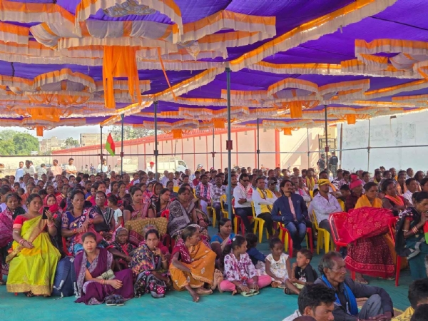 ଆଦିବାସୀ ସଂଘ ଦ୍ୱାରା କୋସଳ କଳାମଣ୍ଡଳ ପଡିଆ ରେ ମହାସମାରୋହ ରେ ବିର୍ସାମୁଣ୍ଡା ଜୟନ୍ତୀ ପାଳିତ ଆଦିବାସୀ ସଂଘ ଦ୍ୱାରା କୋସଳ କଳାମଣ୍ଡଳ ପଡିଆ ରେ ମହାସମାରୋହ ରେ ବିର୍ସାମୁଣ୍ଡା ଜୟନ୍ତୀ ପାଳିତ