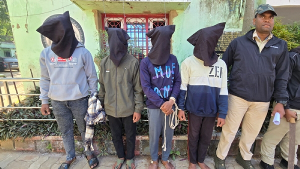 ଖଟଲାପଦର ବ୍ରିଜ ରେ ଟଙ୍କା ଲୁଟ ମାମଲା, ୭ ଅଭିଯୁକ୍ତ ଗିରଫ ଖଟଲାପଦର ବ୍ରିଜ ରେ ଟଙ୍କା ଲୁଟ ମାମଲା, ୭ ଅଭିଯୁକ୍ତ ଗିରଫ