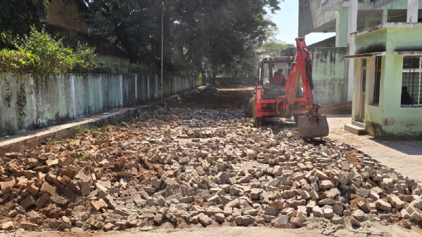 ନୂତନ ସରକାରୀ ବସଷ୍ଟାଣ୍ତ ଉଦଘାଟନର ବର୍ଷେ ନପୁରୁଣୁ ମରାମତି ଆରମ୍ଭ ୧୧ କୋଟିରେ ନିର୍ମିତ ହେବା ପରେ ମଧ୍ୟ ପୁଣି ୧ କୋଟି ଖର୍ଚ୍ଚ କରାଯାଉଛି ନୂତନ ସରକାରୀ ବସଷ୍ଟାଣ୍ତ ଉଦଘାଟନର ବର୍ଷେ ନପୁରୁଣୁ ମରାମତି ଆରମ୍ଭ ୧୧ କୋଟିରେ ନିର୍ମିତ ହେବା ପରେ ମଧ୍ୟ ପୁଣି ୧ କୋଟି ଖର୍ଚ୍ଚ କରାଯାଉଛି