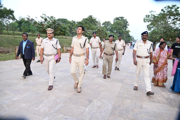 ଏସ୍ପି ପୁରୀ ଦ୍ୱାରା କୋଣାର୍କ ଉତ୍ସବ – ୨୦୨୫ ପାଇଁ ସୁରକ୍ଷା ବ୍ୟବସ୍ଥାର ସମୀକ୍ଷା*