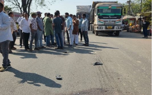 ମର୍ମନ୍ତୁଦ ସଡ଼କ ଦୁର୍ଘଟଣାରେ ଗୋ-ସେବା ବାବାଙ୍କ ମୃତ୍ୟୁ ମର୍ମନ୍ତୁଦ ସଡ଼କ ଦୁର୍ଘଟଣାରେ ଗୋ-ସେବା ବାବାଙ୍କ ମୃତ୍ୟୁ