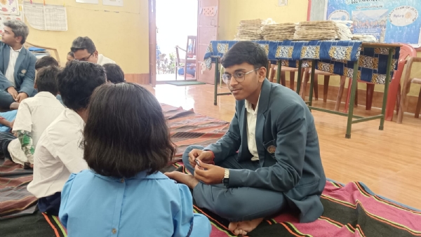 ଇଣ୍ଟରାକ୍ଟ କ୍ଲବ୍ ଜୟପୁର ପ୍ରାଥମିକ ବିଦ୍ୟାଳୟରେ ପ୍ରତ୍ୟକ୍ଷ ଦିଲ ସେ ଖୁସି ସମୟ ଆଲୋଚନା ଆୟୋଜନ କଲା ଇଣ୍ଟରାକ୍ଟ କ୍ଲବ୍ ଜୟପୁର ପ୍ରାଥମିକ ବିଦ୍ୟାଳୟରେ ପ୍ରତ୍ୟକ୍ଷ ଦିଲ ସେ ଖୁସି ସମୟ ଆଲୋଚନା ଆୟୋଜନ କଲା