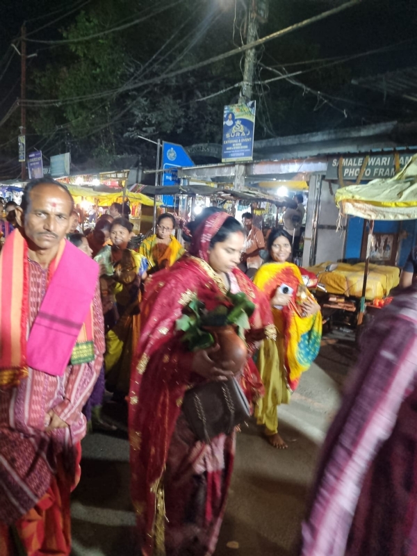 ୫୨ତମ ଟିକ୍ରାପଡା ଅହୋରାତ୍ର ନାମଯଜ୍ଞ ଆୟୋଜନ ପାଇଁ କଳସ ଶୋଭାଯାତ୍ରା ସହ ନାମଯଜ୍ଞର ଶୁଭାରମ୍ଭ