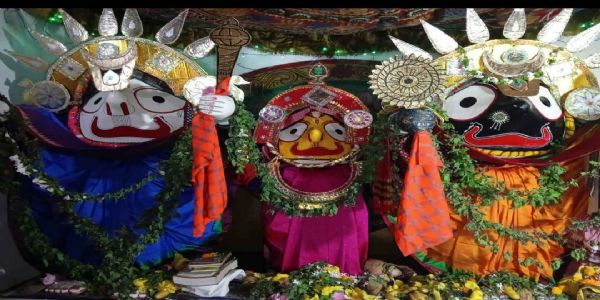 ପାତାଳୀ କ୍ଷେତ୍ର ରେ ବଡ଼ ଏକାଦଶୀ ଲକ୍ଷ୍ମୀ ନାରାୟଣ ଓ ବାଙ୍କଚୂଡା ବେଶରେ ଦର୍ଶନ ଦେଲେ ଶ୍ରୀଜୀଉ