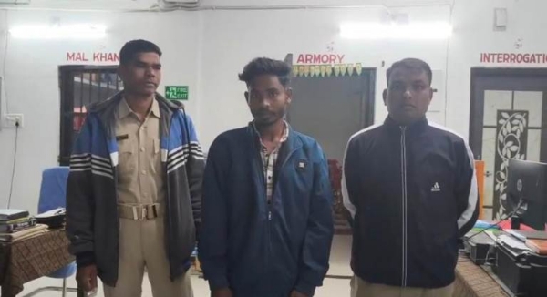 ଯୁବତୀଙ୍କୁ ଅସମ୍ମାନ ନଗ୍ନ ଫଟୋ ଭାଇରାଲ କରି ବିବାହ ଭଙ୍ଗ : ଅଭିଯୁକ୍ତ ଯୁବକ ବେଙ୍ଗଲୋର ରୁ ଗିରଫ  କୋର୍ଟ ଚାଲାଣ