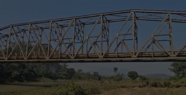 ପାତ୍ରପୁଟ ବ୍ରିଜରେ ଭାରିଯାନ ନିଶେଧ ସାଇନ ବୋର୍ଡ ଲଗାଇବାକୁ ଦାବି