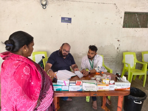 ବରପାଳିପଡ଼ା ଠାରେ ବରିଷ୍ଠ ନାଗରିକ ମାନଙ୍କ ପାଇଁ ମାଗଣା ସ୍ଵାସ୍ଥ୍ୟ ଶିବିର ।