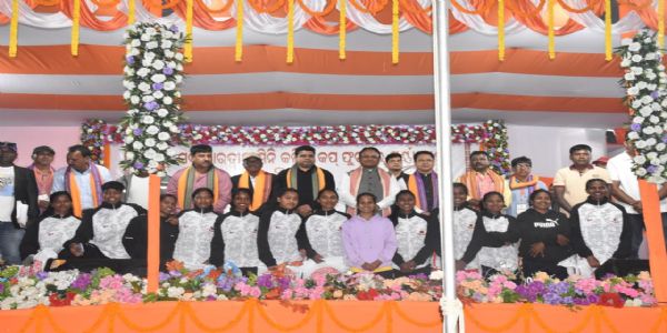 କେନ୍ଦୁଝର ଠାରେ ୭ମ ସର୍ବଭାରତୀୟ ମିନି କଳିଙ୍ଗ କପ ଫୁଟବଲ ଟୁର୍ନାମେଣ୍ଟ ଉଦଯାପିତ, ଯୋଗ ଦେଲେ ମୁଖ୍ୟମନ୍ତ୍ରୀ